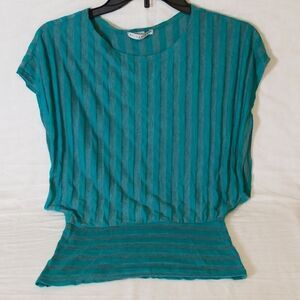 Bui Yah‎ Kah Turquoise & Gray Open Sided Blouse